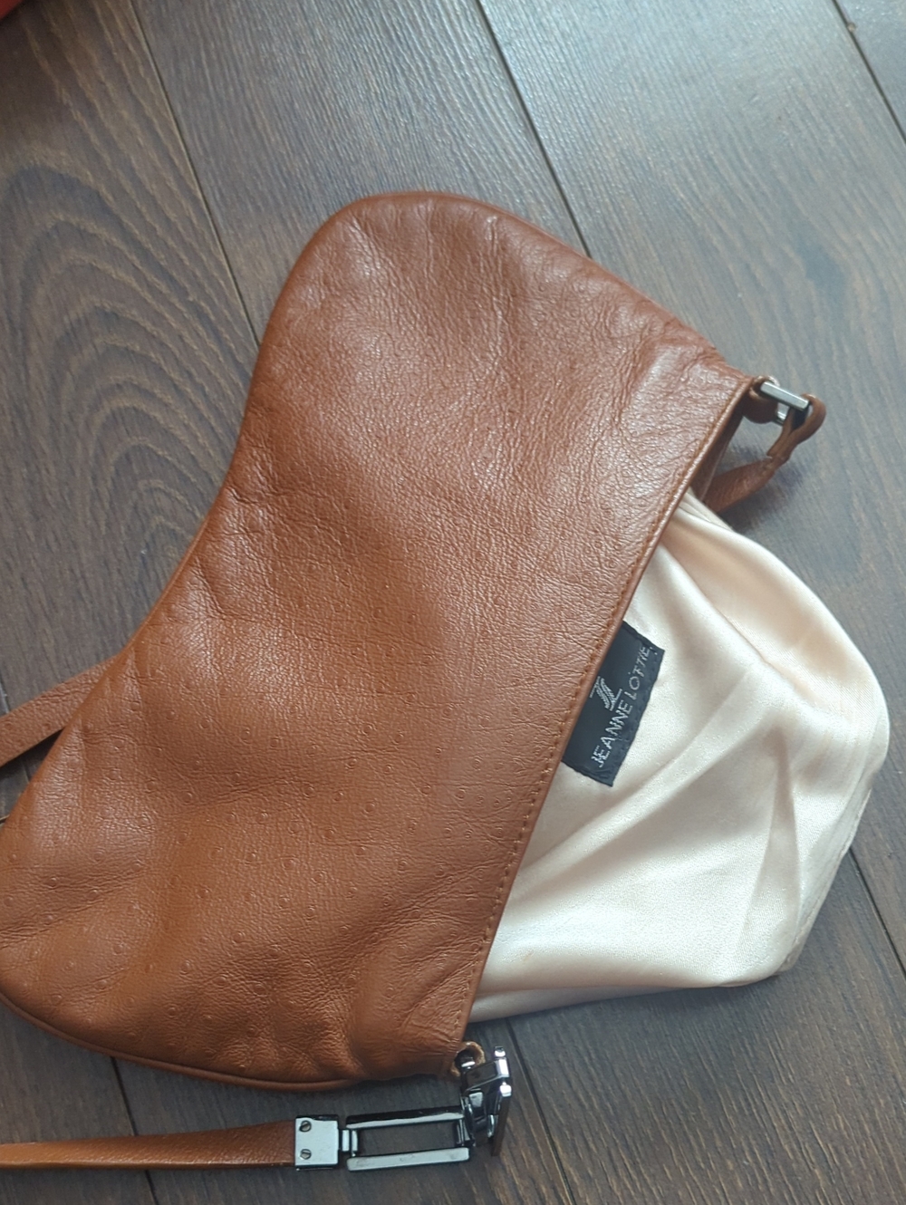 JEANNE LOTTIE Women’s Tan Leather Shoulder Bag - Picture 10 of 12